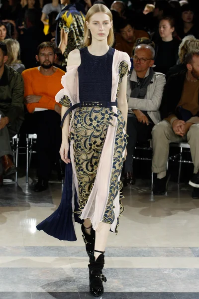 Look 41